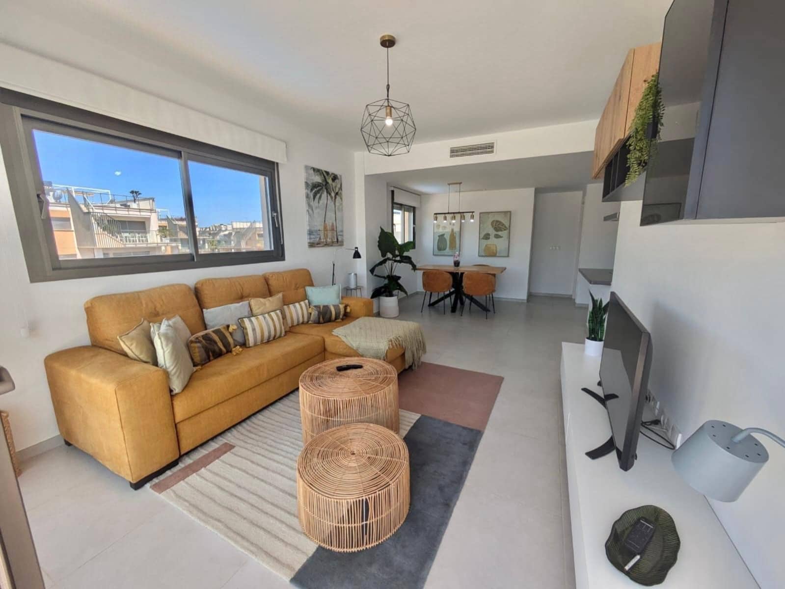 3 sypialnia Penthouse na sprzedaż w Villamartin z basenem garażem - 350 000 € (Ref: 9845304)