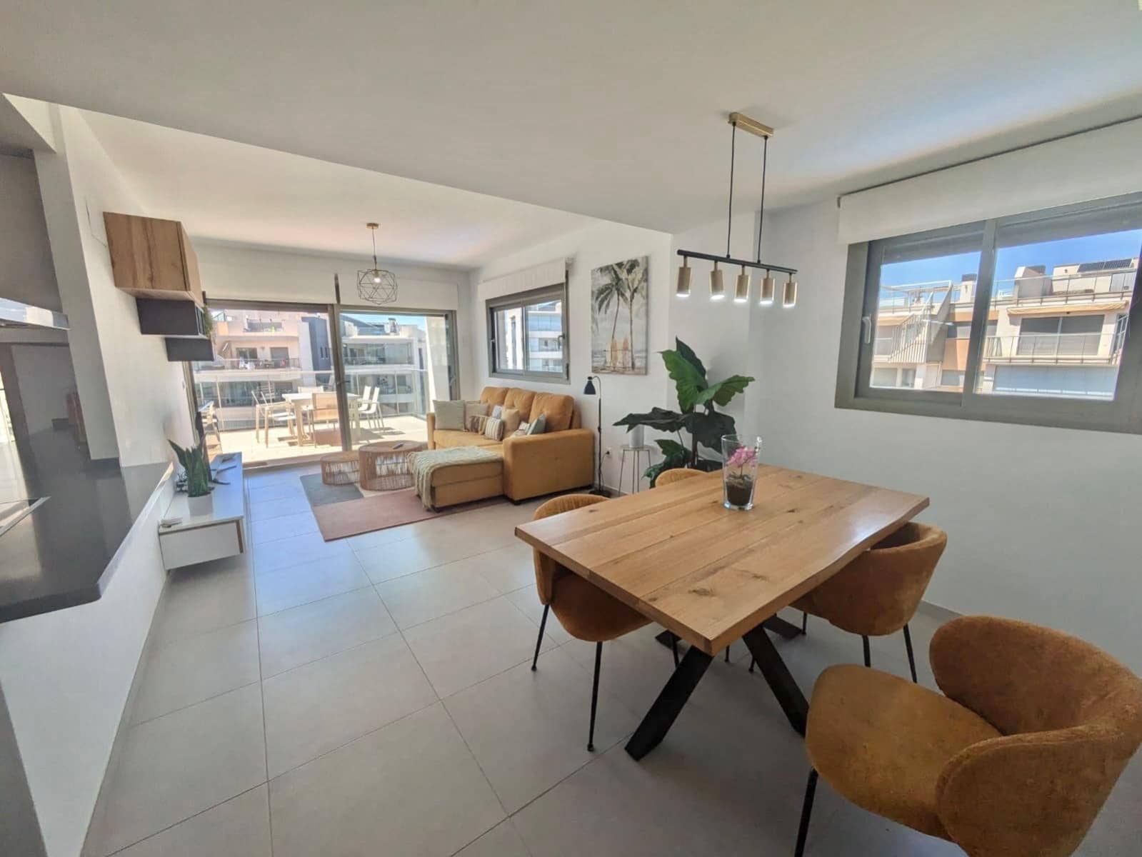 3 sypialnia Penthouse na sprzedaż w Villamartin z basenem garażem - 350 000 € (Ref: 9845304)