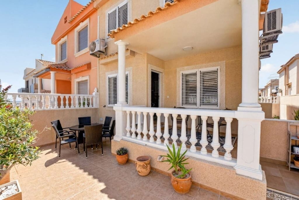 3 bedroom Townhouse for sale in Torrevieja - € 395,000 (Ref: 9845307)