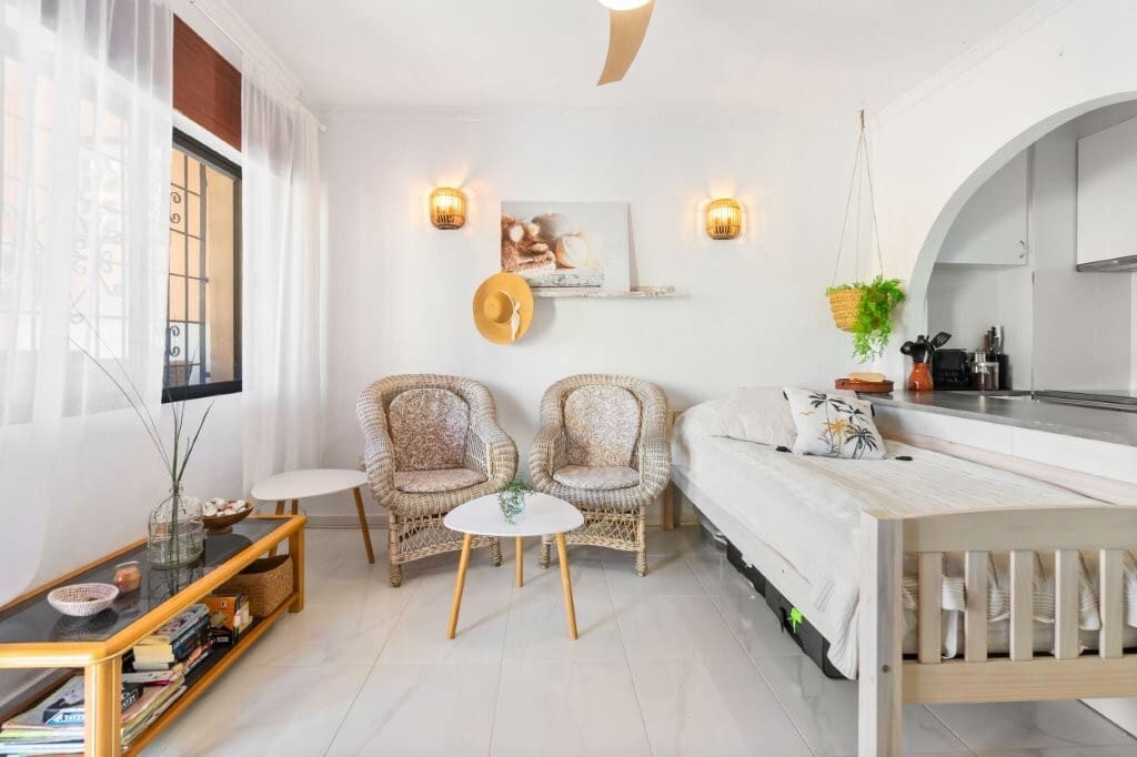 1 chambre Appartement à vendre à Torrevieja - 149 000 € (Ref: 9845308)