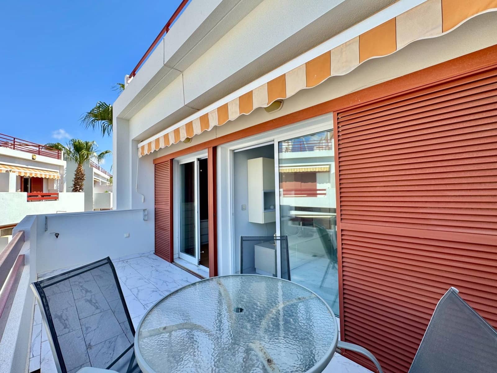 2 makuuhuone Huoneisto myytävänä paikassa Orihuela Costa mukana uima-altaan 
autotalli - 229 950 € (Ref: 9845311)