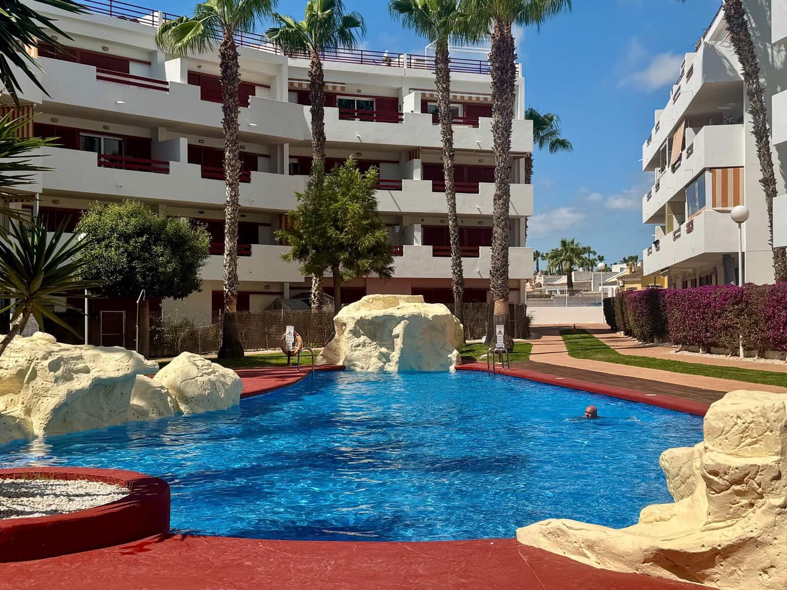 2 makuuhuone Huoneisto myytävänä paikassa Orihuela Costa mukana uima-altaan 
autotalli - 229 950 € (Ref: 9845311)