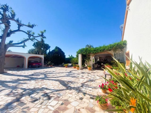 5 soveværelse Finca/Landehus til salg i La Marina, Elche / Elx med garage - € 539.000 (Ref: 9845317)