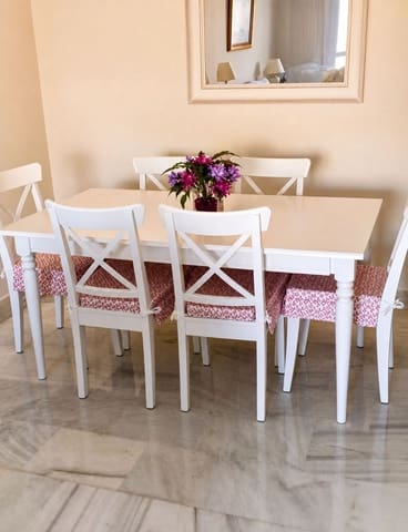 2 makuuhuone Huoneisto myytävänä paikassa San Luis de Sabinillas, Manilva mukana 
autotalli - 265 000 € (Ref: 9849230)