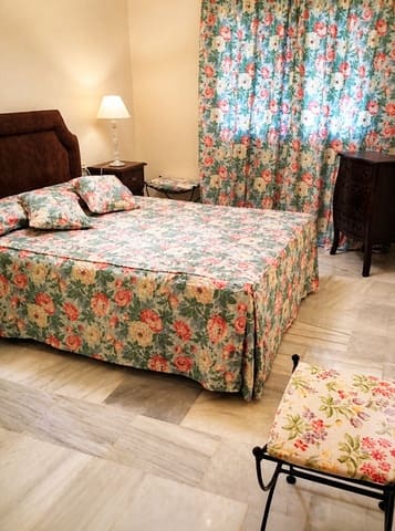 2 makuuhuone Huoneisto myytävänä paikassa San Luis de Sabinillas, Manilva mukana 
autotalli - 265 000 € (Ref: 9849230)