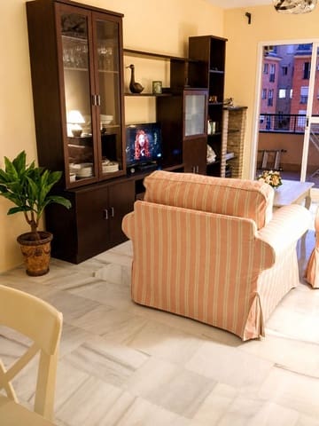 2 makuuhuone Huoneisto myytävänä paikassa San Luis de Sabinillas, Manilva mukana 
autotalli - 265 000 € (Ref: 9849230)