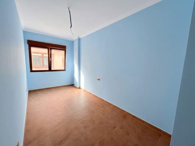 4 sovrum Lägenhet till salu i Centro, Los Alcázares med garage - 270 000 € (Ref: 9849231)