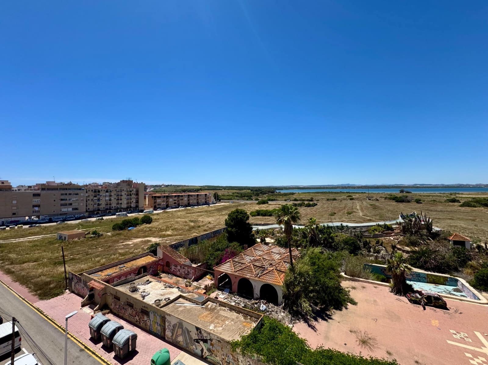 Apartamento Playa de 2 habitaciones en Torrevieja en venta con piscina - 172.900 € (Ref: 9849241)