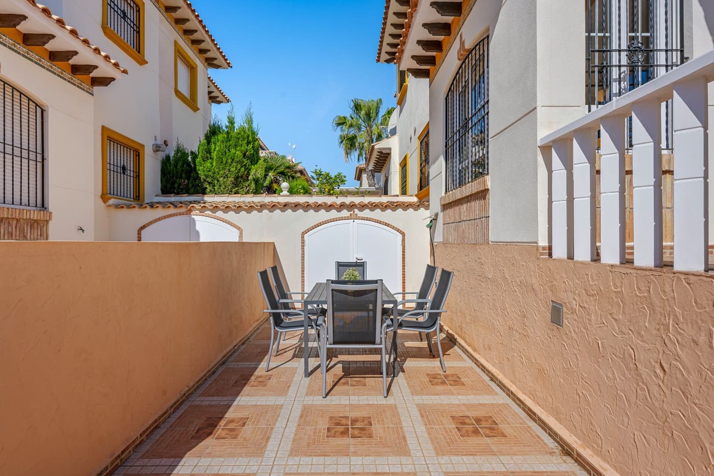 2 makuuhuone Rivitalo myytävänä paikassa Cabo Roig mukana uima-altaan - 219 000 € (Ref: 9849252)