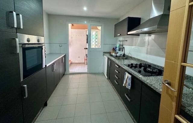 3 soverom Leilighet til salgs i Zona Calvario, Estepona - € 420 000 (Ref: 9851068)