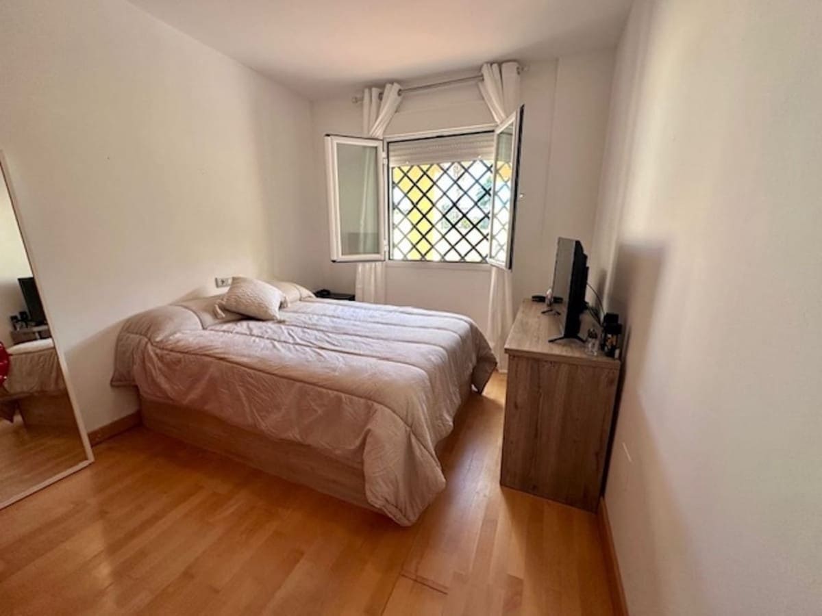 3 quarto Apartamento para venda em Estepona - 420 000 € (Ref: 9851068)