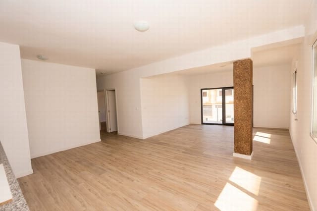 Apartamento de 3 habitaciones en San Pedro del Pinatar ciudad, San Pedro del Pinatar en venta - 189.000 € (Ref: 9851071)