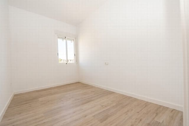 Apartamento de 3 habitaciones en San Pedro del Pinatar ciudad, San Pedro del Pinatar en venta - 189.000 € (Ref: 9851071)