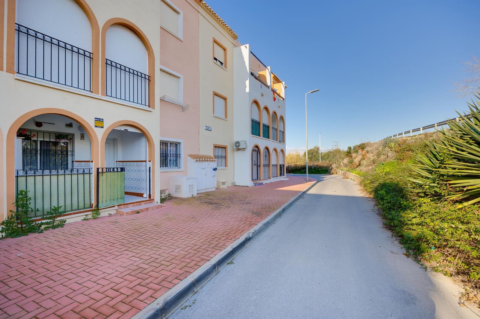 2 chambre Bungalow à vendre à Torrevieja - 139 000 € (Ref: 9851074)