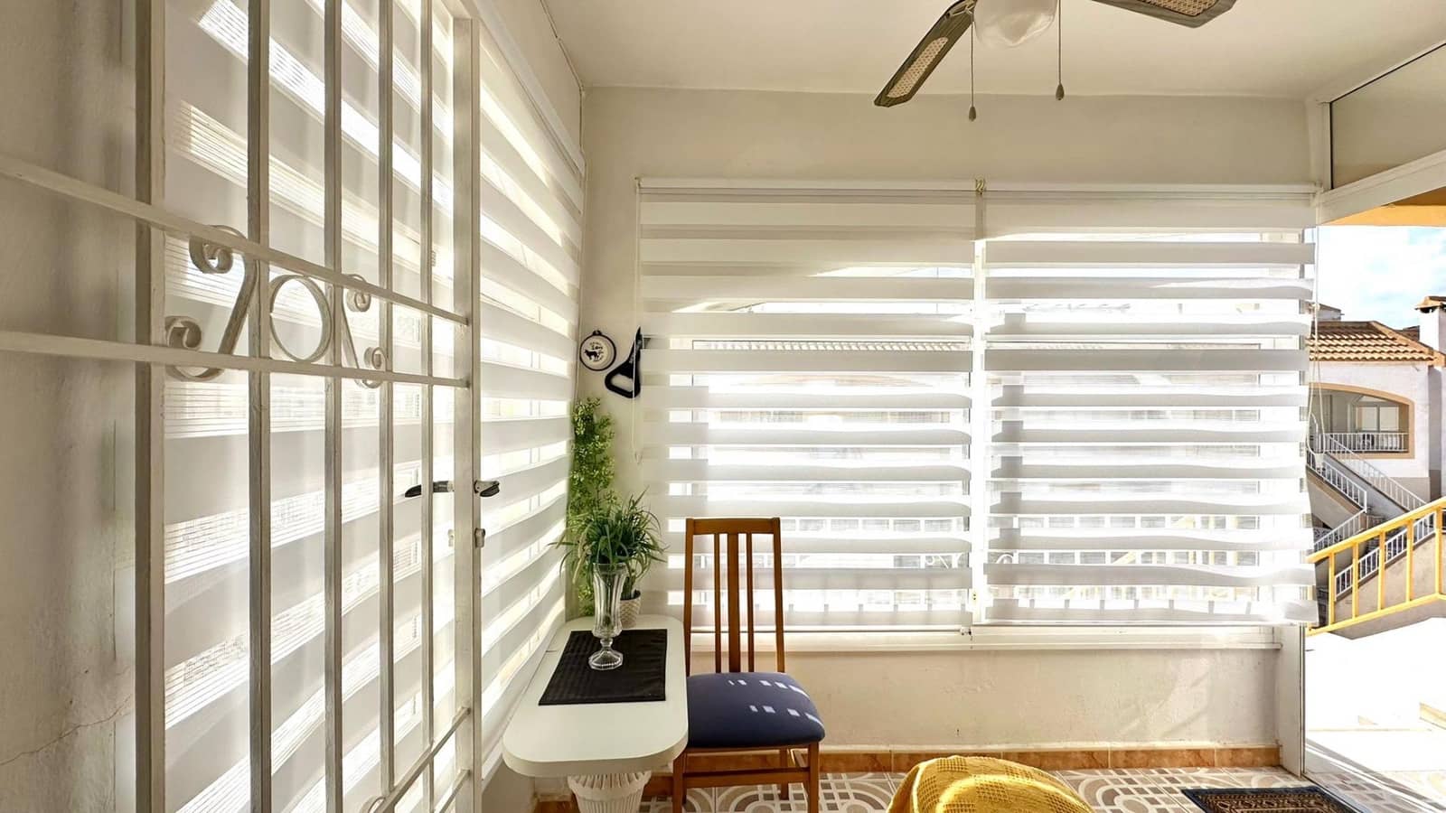 2 chambre Bungalow à vendre à Torrevieja avec piscine - 139 900 € (Ref: 9851091)