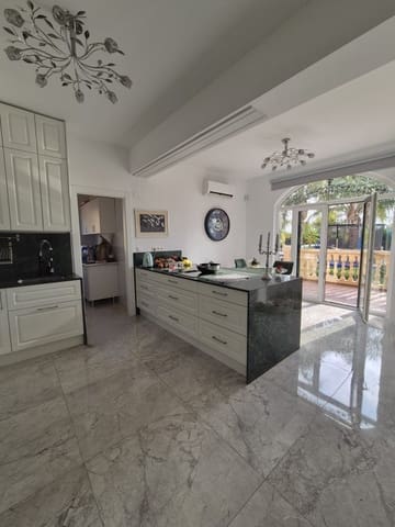 4 chambre Finca/Maison de Campagne à vendre à Daya Vieja avec piscine - 899 000 € (Ref: 9851102)