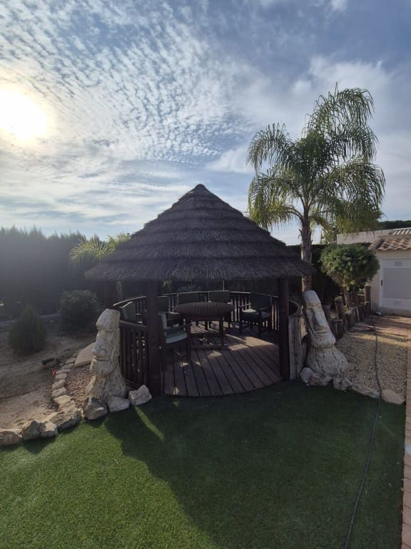 4 chambre Finca/Maison de Campagne à vendre à Daya Vieja avec piscine - 899 000 € (Ref: 9851102)