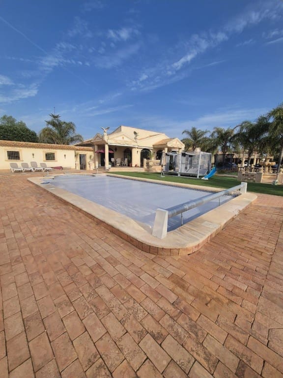 4 chambre Finca/Maison de Campagne à vendre à Daya Vieja avec piscine - 899 000 € (Ref: 9851102)