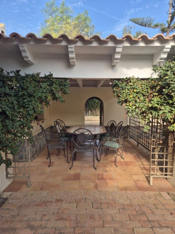 4 chambre Finca/Maison de Campagne à vendre à Daya Vieja avec piscine - 899 000 € (Ref: 9851102)