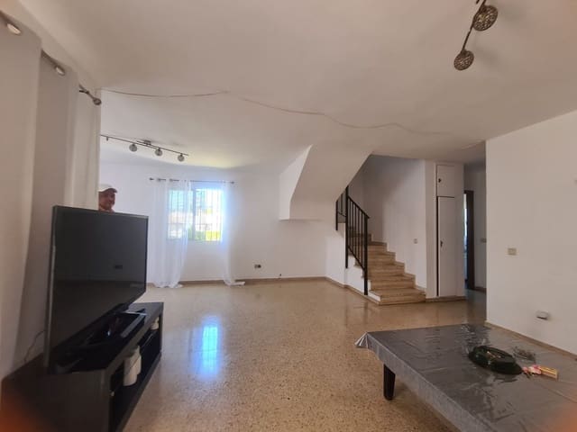 3 bedroom Townhouse for sale in Centro, Estepona - € 480,000 (Ref: 9855222)