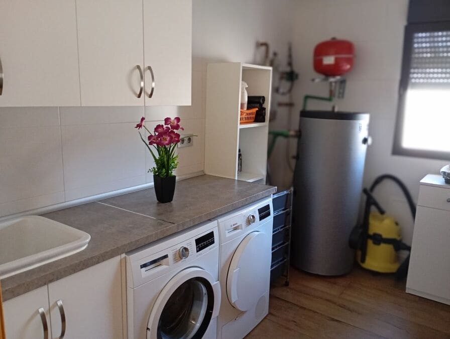 3 bedroom Villa for sale in Daya Nueva - € 750,000 (Ref: 9855223)