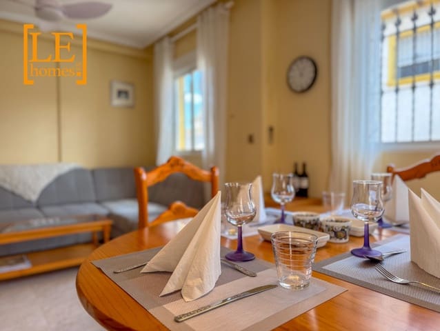 2 soveværelse Semi-Rækkehus til salg i Playa Flamenca, Orihuela med swimmingpool - € 209.000 (Ref: 9855226)