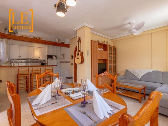 2 soveværelse Semi-Rækkehus til salg i Playa Flamenca, Orihuela med swimmingpool - € 209.000 (Ref: 9855226)