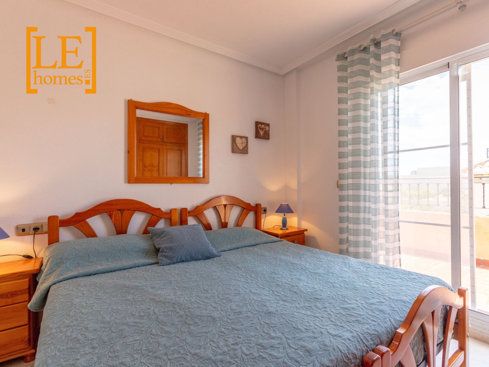 2 soveværelse Semi-Rækkehus til salg i Orihuela Costa med swimmingpool - € 209.000 (Ref: 9855226)