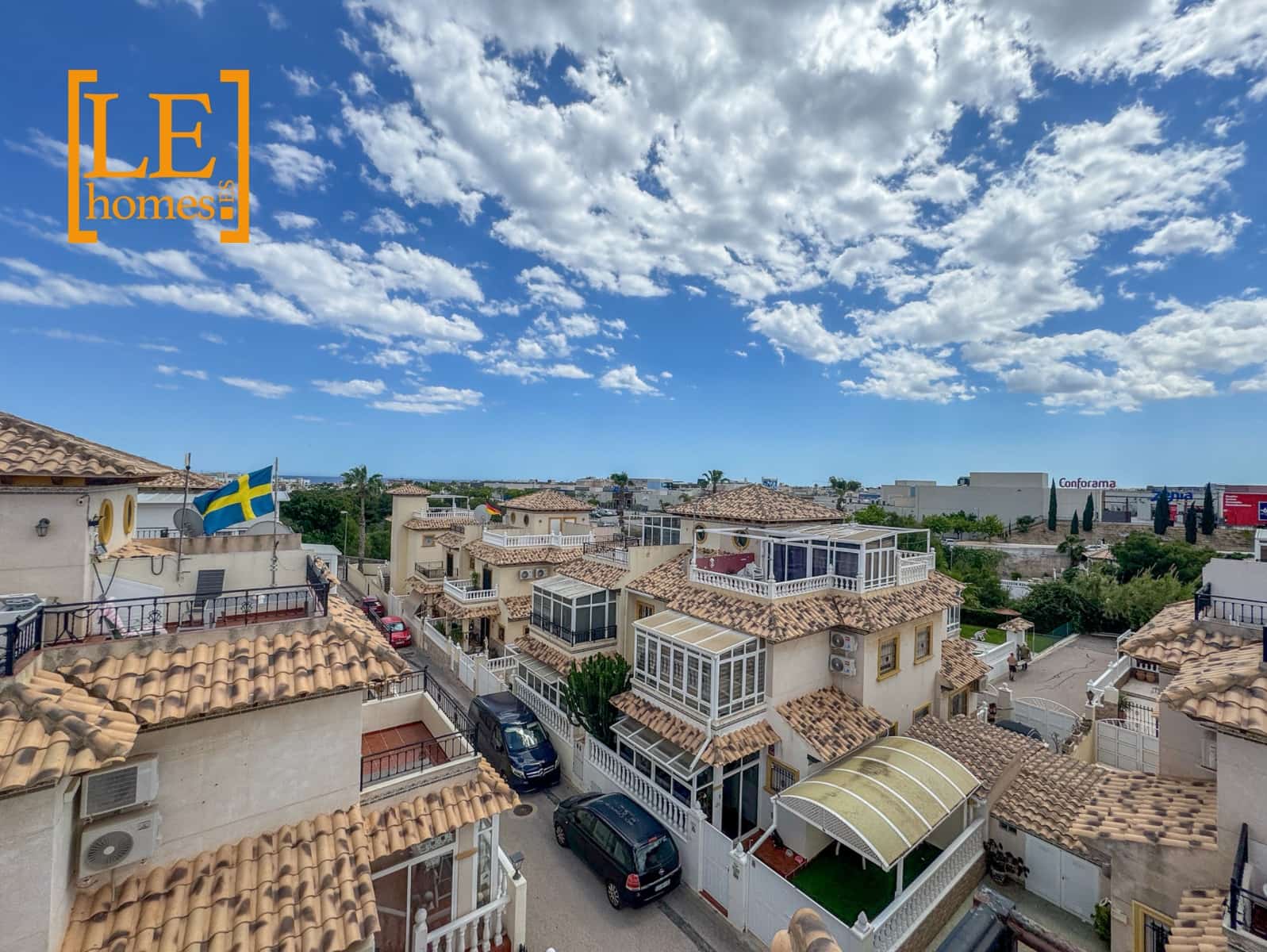 2 soveværelse Semi-Rækkehus til salg i Orihuela Costa med swimmingpool - € 209.000 (Ref: 9855226)