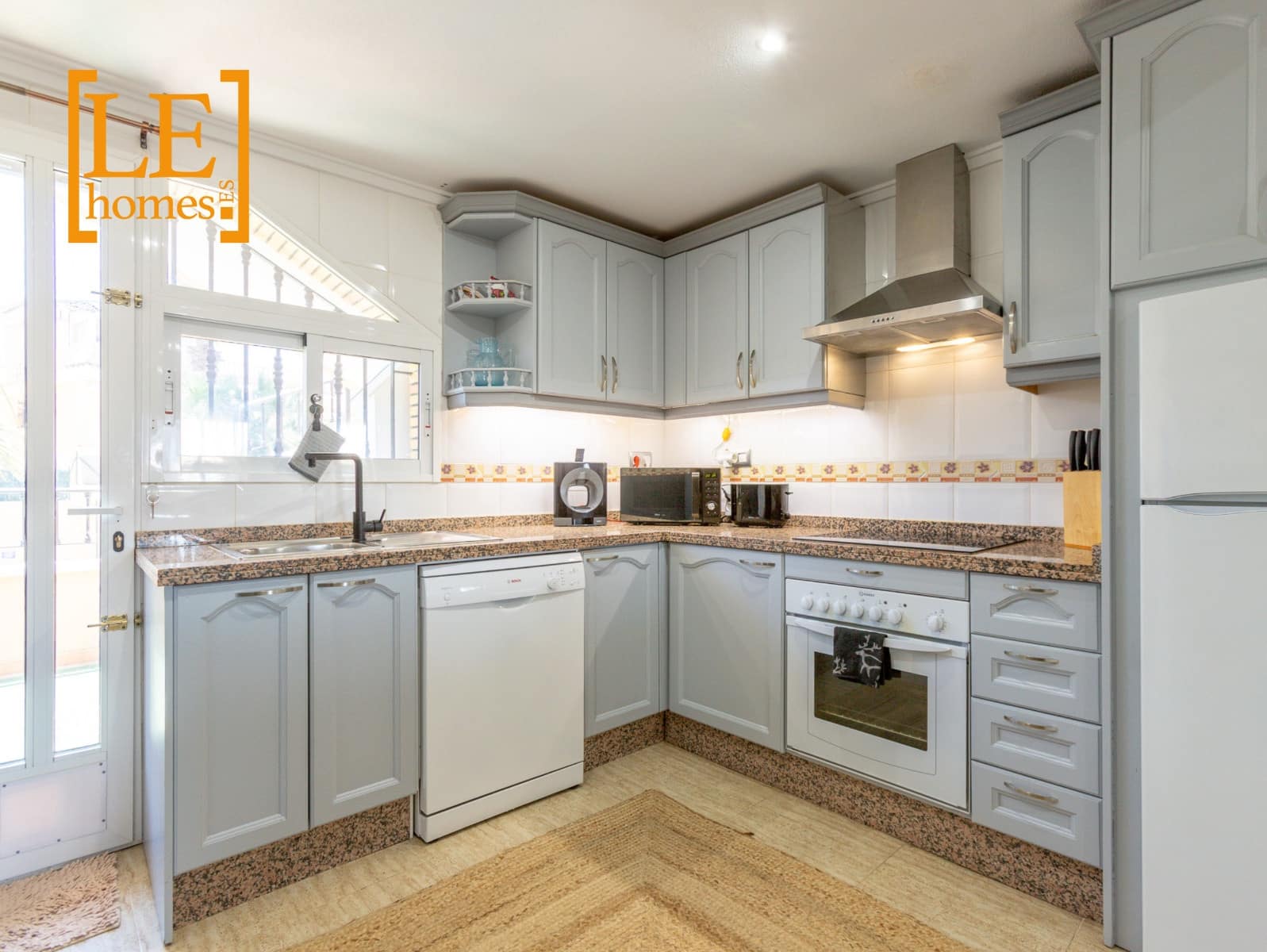 2 sypialnia Bungalow na sprzedaż w Orihuela Costa z basenem - 215 000 € (Ref: 9855227)