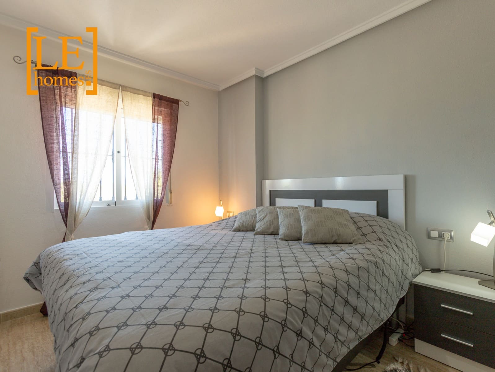 2 sypialnia Bungalow na sprzedaż w Orihuela Costa z basenem - 215 000 € (Ref: 9855227)