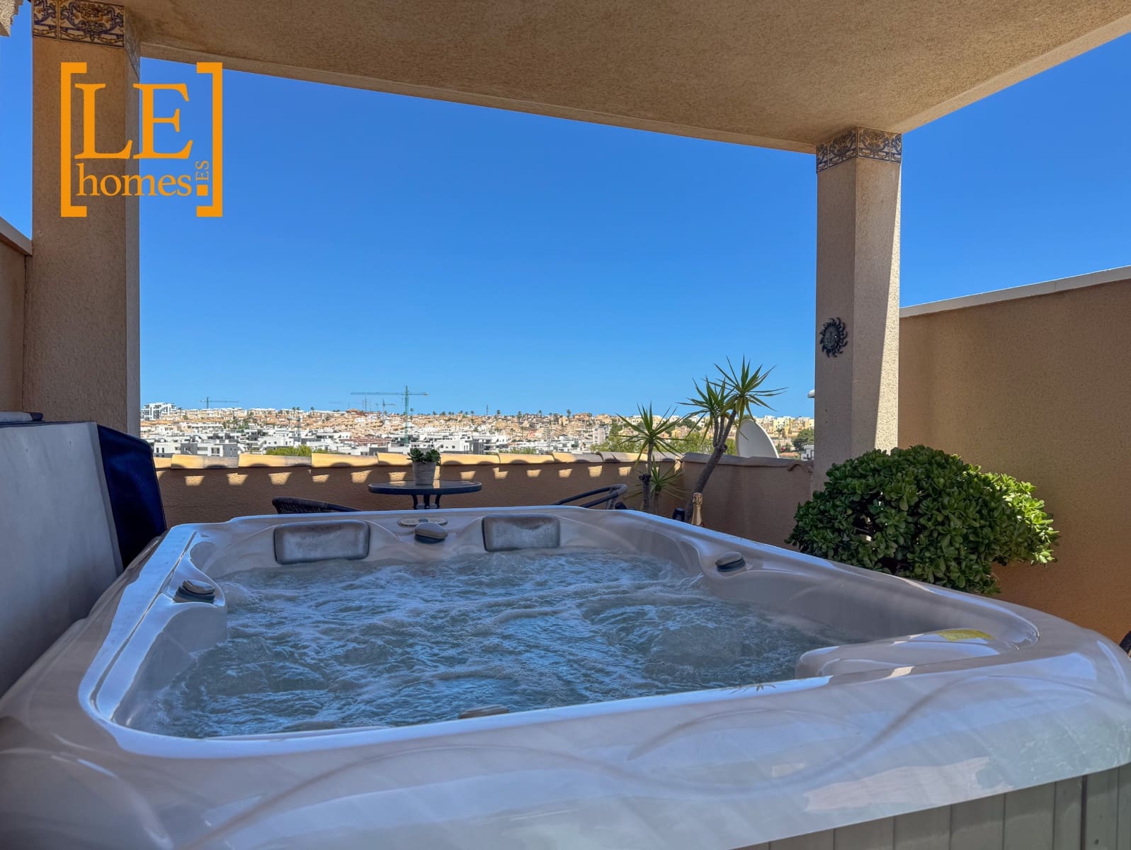 2 sypialnia Bungalow na sprzedaż w Orihuela Costa z basenem - 215 000 € (Ref: 9855227)