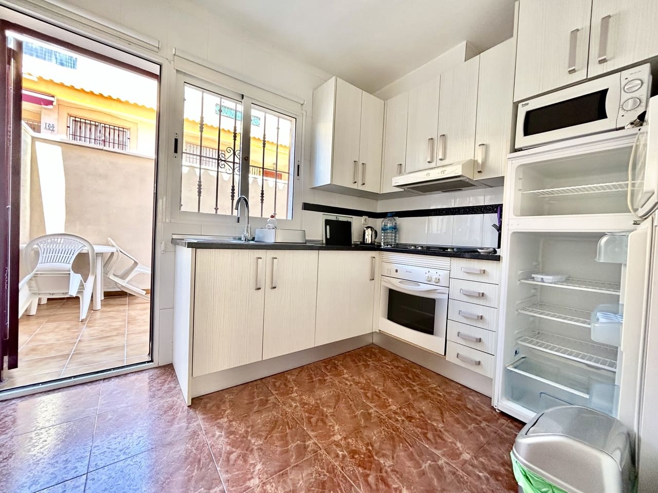 2 soveværelse Lejlighed til salg i La Zenia med garage - € 187.000 (Ref: 9855232)