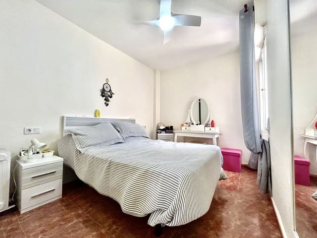 2 sovrum Lägenhet till salu i La Zenia, Orihuela med garage - 187 000 € (Ref: 9855232)