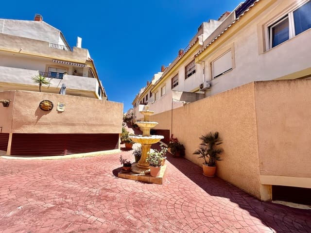 2 sovrum Lägenhet till salu i La Zenia, Orihuela med garage - 187 000 € (Ref: 9855232)