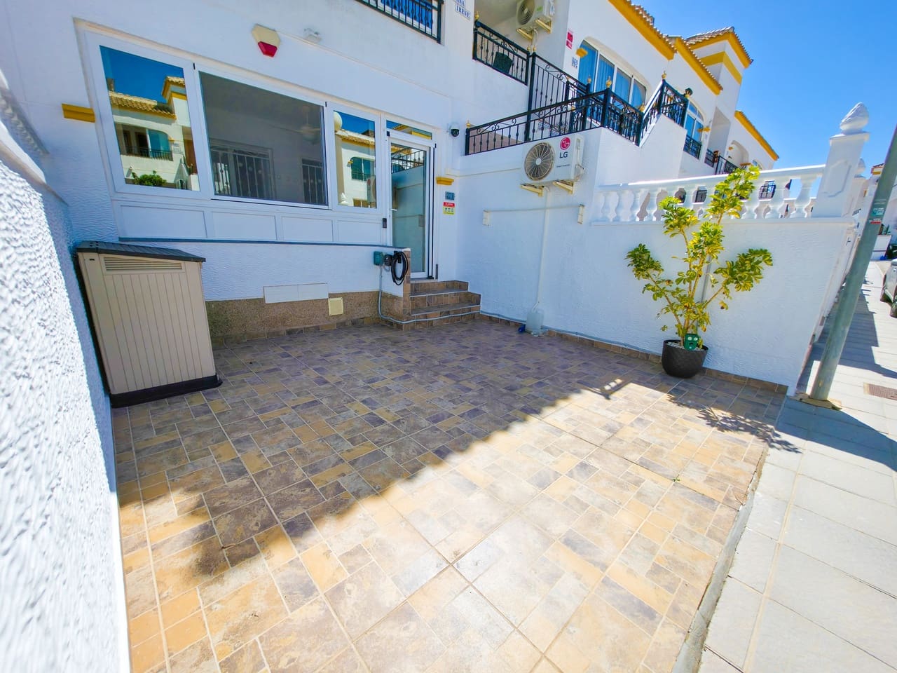 2 sypialnia Apartament na sprzedaż w Entre Naranjos z basenem garażem - 135 000 € (Ref: 9855241)