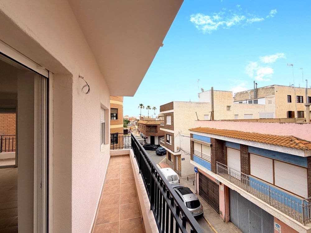 4 bedroom Apartment for sale in Rojales - € 135,000 (Ref: 9855246)