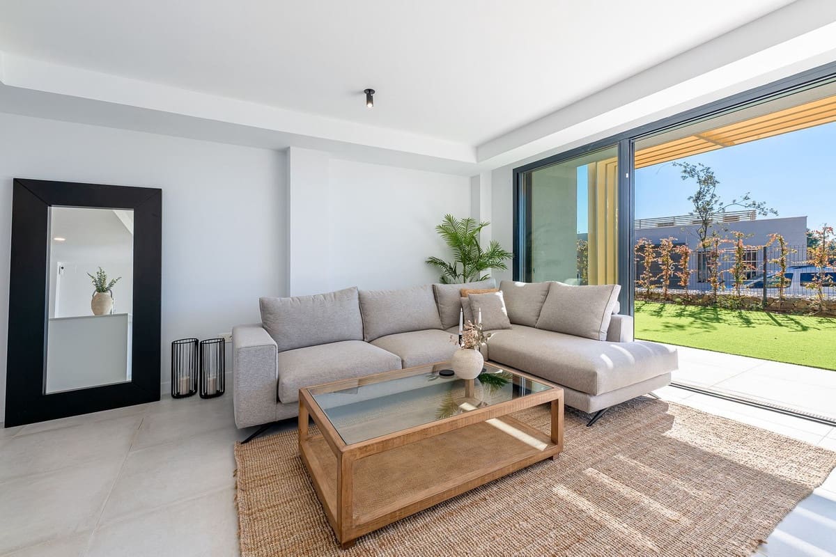4 sovrum Hus till salu i El Faro med pool - 1 099 999 € (Ref: 9855258)
