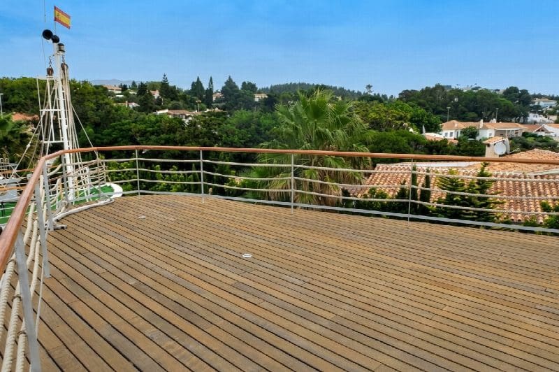 6 bedroom Villa for sale in La Cala de Mijas with pool garage - € 3,500,000 (Ref: 9855259)