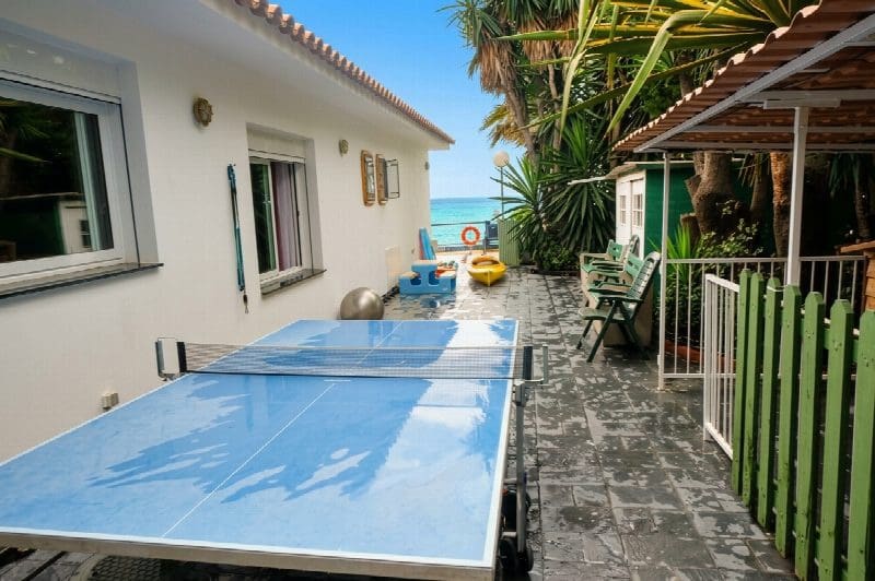 6 bedroom Villa for sale in La Cala de Mijas with pool garage - € 3,500,000 (Ref: 9855259)
