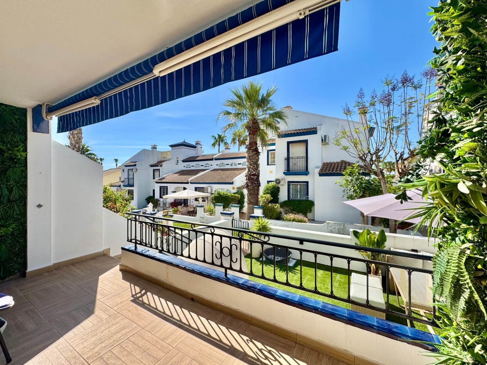 2 bedroom Bungalow for sale in Orihuela Costa with pool - € 220,000 (Ref: 9857611)