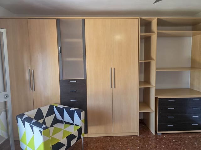 3 slaapkamer Villa te koop in Centro, Estepona met zwembad garage - € 889.000 (Ref: 9859743)