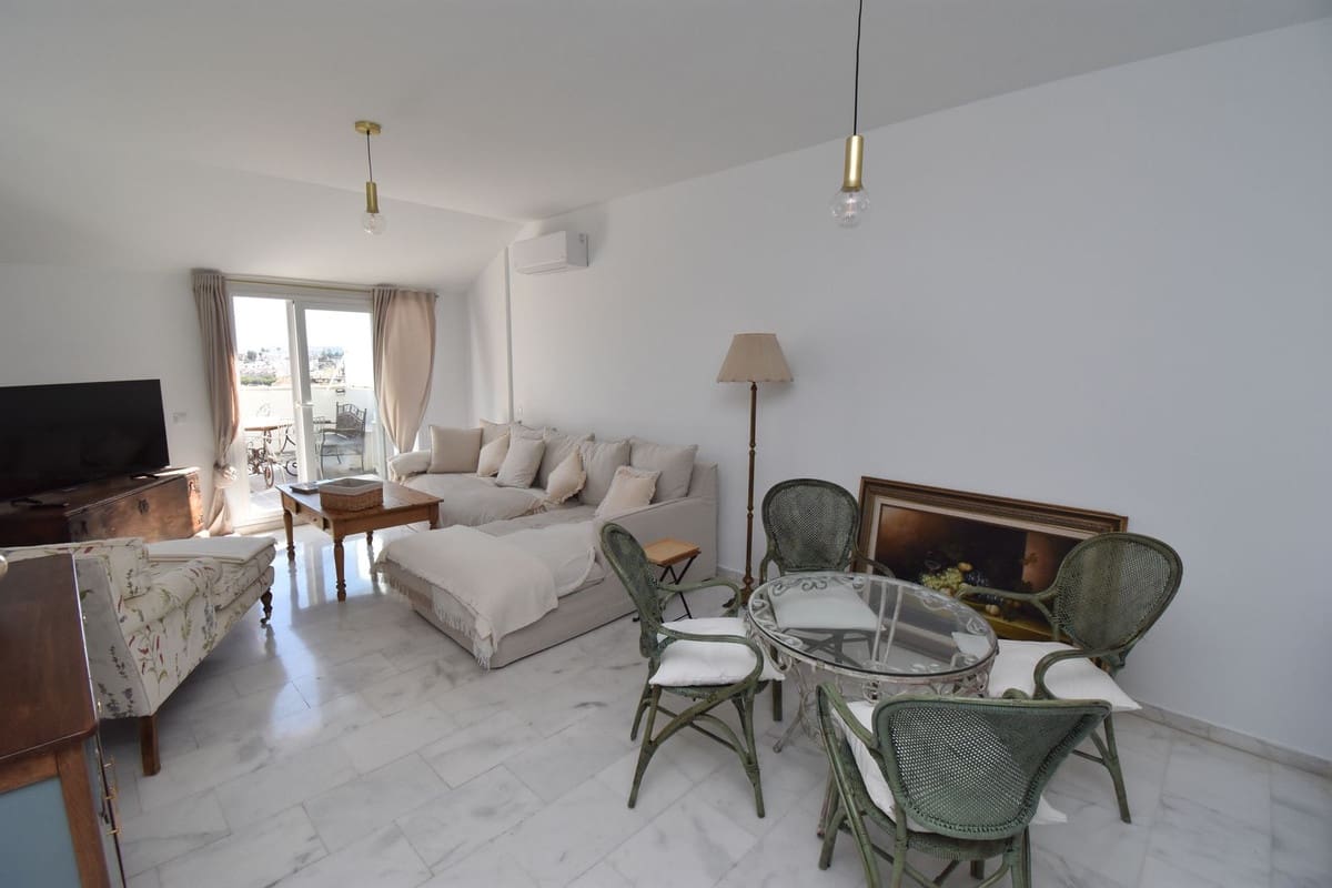 Apartamento de 3 habitaciones en Fuengirola en venta con piscina - 635.500 € (Ref: 9862395)