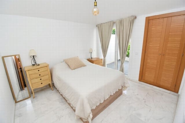3 sovrum Lägenhet till salu i Zona Puerto Deportivo, Fuengirola - 635 500 € (Ref: 9862395)