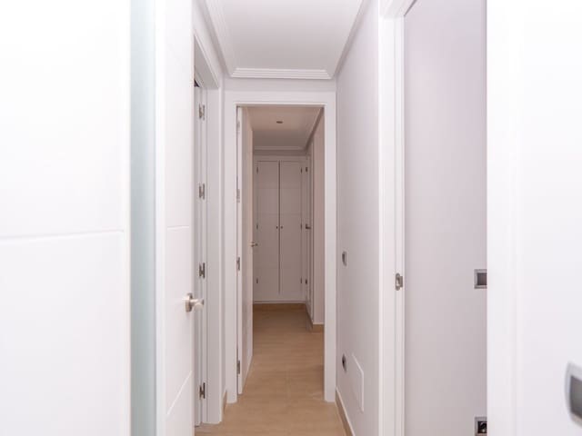 2 sypialnia Apartament na sprzedaż w Los Alcázares z basenem garażem - 187 500 € (Ref: 9862396)