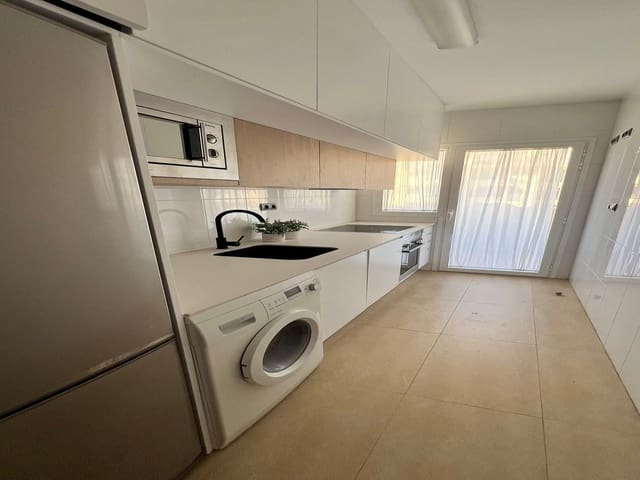2 sypialnia Apartament na sprzedaż w Los Alcázares z basenem garażem - 187 500 € (Ref: 9862396)