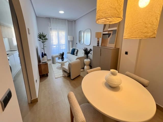 2 makuuhuone Huoneisto myytävänä paikassa Centro, Los Alcázares mukana uima-altaan 
autotalli - 187 500 € (Ref: 9862396)