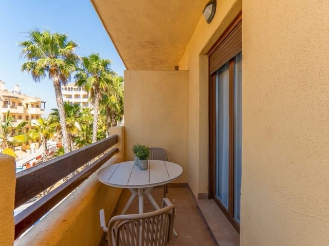2 makuuhuone Huoneisto myytävänä paikassa Centro, Los Alcázares mukana uima-altaan 
autotalli - 187 500 € (Ref: 9862396)