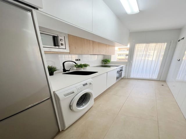 2 makuuhuone Huoneisto myytävänä paikassa Centro, Los Alcázares mukana uima-altaan 
autotalli - 187 500 € (Ref: 9862396)