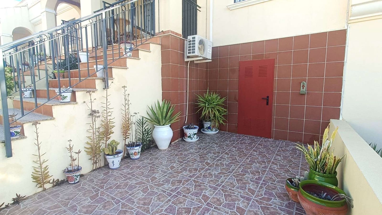 2 quarto Bungalow para venda em Algorfa com piscina - 142 500 € (Ref: 9862413)